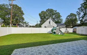 3 BRs House+Patio+Playground - Image 3