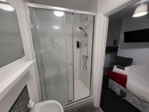 Fishpond Family Suite - Image 4