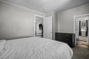 Centrally located near Hospital - Image 4