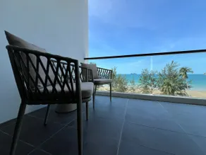 Getawayhub Roxy Sematan Beach Apartment - Image 3