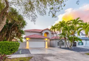 Villa Paradise | 17 PPL | Pool | BBQ | Game Room - Image 4