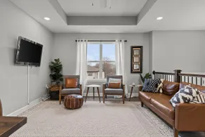 Stylish MidModern New Build w/ Extra Apartment - Image 3