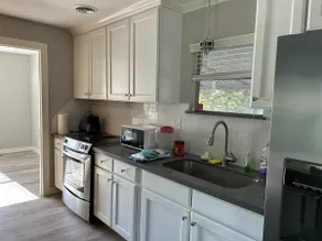 Charming Lake Livingston Home! - Image 5