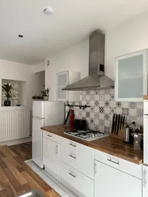 Charming 2-bedroom in the heart of Old Laval - Image 3