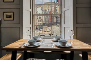 Boutique Stay in City Centre - Image 3