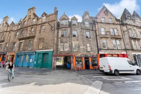 Boutique Stay in City Centre - Image 4