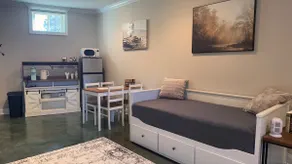Tiny Apartment in Salisbury - Image 3