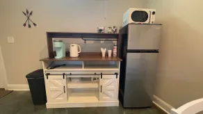 Tiny Apartment in Salisbury - Image 2