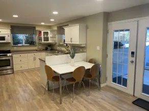 Spacious & modern 1 bed suite. - Image 2