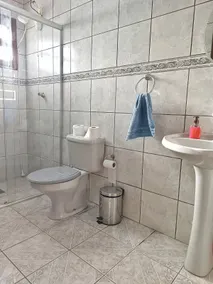 3-Bedroom House with Pool - Image 5