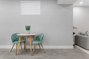 City Living, Cozy Vibes! - Image 3