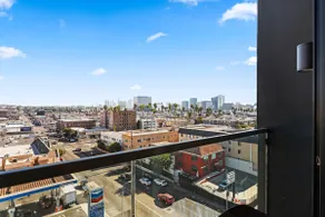 The Bliss Suites-Top Floor W/Epic Views + Parking - Image 4