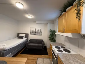 Studio apartment near metro and forest! - Image 3