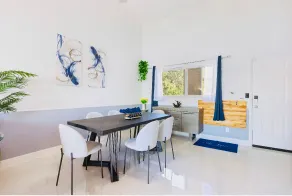 Spacious home with Majestic view - Image 3