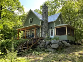 Beyond Bon Echo:The Green Cottage, Shabomeka Lake - Image 2