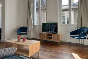 The Little Cats – right in the heart of the city, 8 guests - Image 2