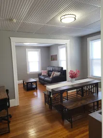 Apt. #2- 2nd FLR. Comfort in the Heart of the City - Image 4
