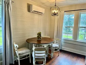 The Carriage House - Image 4