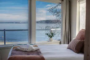 Beachside Haven | 2b 2.5b | Tranquil Retreat - Image 5