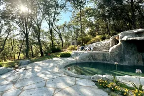 Tropical Oasis | 3BD-2BTH W/ Pool + Hottub - Image 4