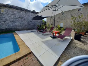 Wisteria - sleeps 4 - shared pool - Image 3