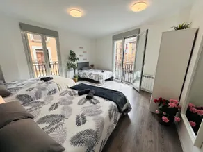 The Market Viewpoint | Free Parking | 3BR 2BA - Image 5