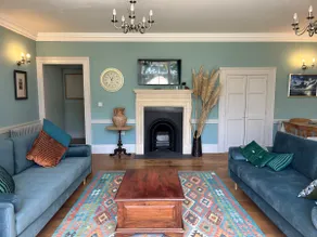 Spacious ground floor apartment near Beaumaris - Image 4