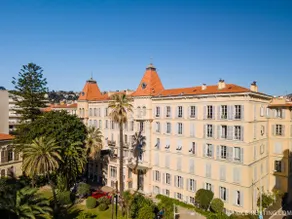 Nice Renting - VICTOR - Historic Palace Luxury 3 Bedrooms - Image 5
