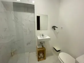 Lisbon Airport 5 min - Private bathroom - Meo Arena - Image 3