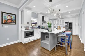 Modern & Stylish “white House” Near Piedmont park - Image 2
