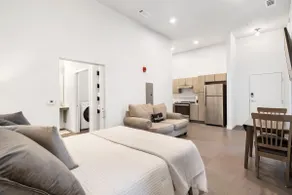 Grand Suite @ Pinnacle Heights - Image 2