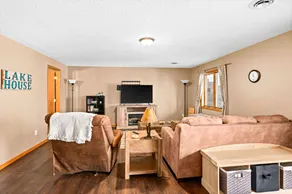 Hanging Horn Hideaway - Gorgeous Lake Property - Image 4