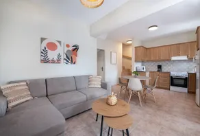 Anna Plaka Apartment - Image 2
