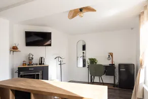 Hyper Center Studio - no kitchen - 2 people - Image 3