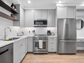 Modern Townhome in Walkable Ballard - Image 5