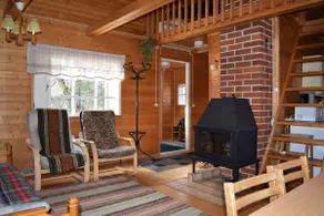 Cottage in the tranquility of the countryside - Image 2