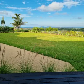 Doug's Place - Spectacular Views + Tennis Court - Image 3