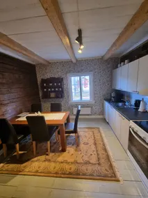 Cottage by the lake - Image 3