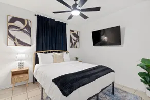 1 Mile to UofA & Downtown | 4 bdrm | Heated Pool - Image 5