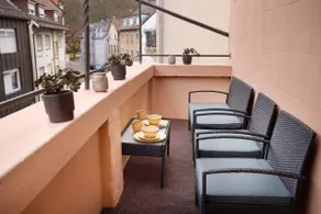 hygge flats: Big Flat for Groups & Families - Image 2