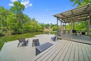 Lakefront Cabin in Private Cove - Image 3