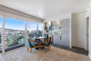 The Penthouse at Ala Moana Hotel - Executive Suite - Image 5