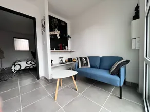 Cozy 1-bedroom apartment - Image 2