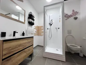 Cozy 1-bedroom apartment - Image 5