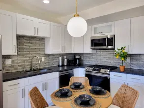 Remodeled, Private Patio, Close to everything - Image 4