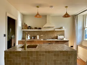 Sunny Artisan Retreat Grade II Listed - Flat2 - Image 5