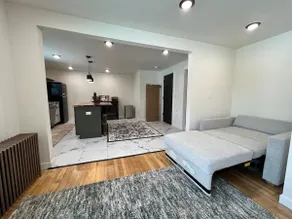 Mid-luxury King Aurora Studio Downtown - Image 5