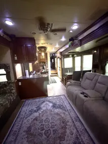 Doctor's Lake 5th Wheel Shaded Stay - Image 3
