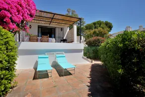 Beachfront 2 bedroom townhouse, great seaview - Image 4