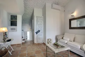 Beachfront 2 bedroom townhouse, great seaview - Image 5